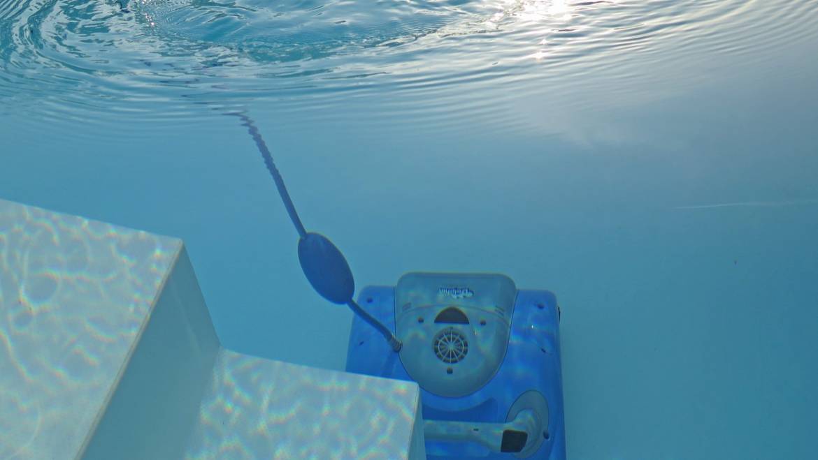 Comment choisir le bon modèle de robot de piscine électrique ?